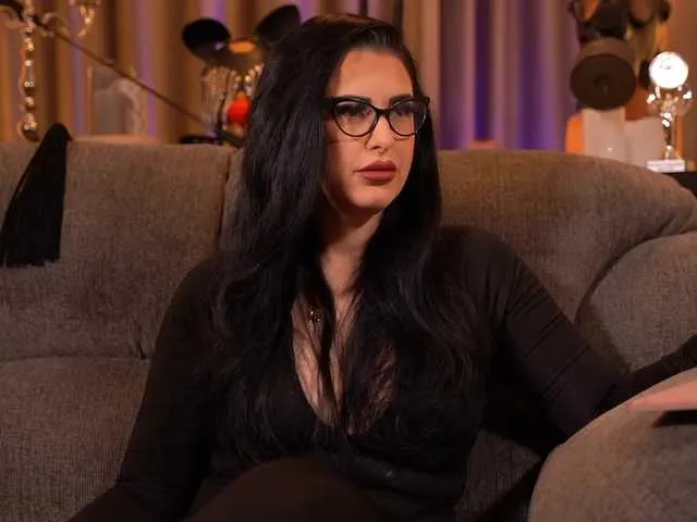 KellyKent on BongaCams