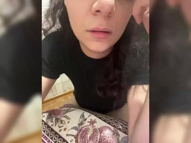 Offline Kikikiso on BongaCams