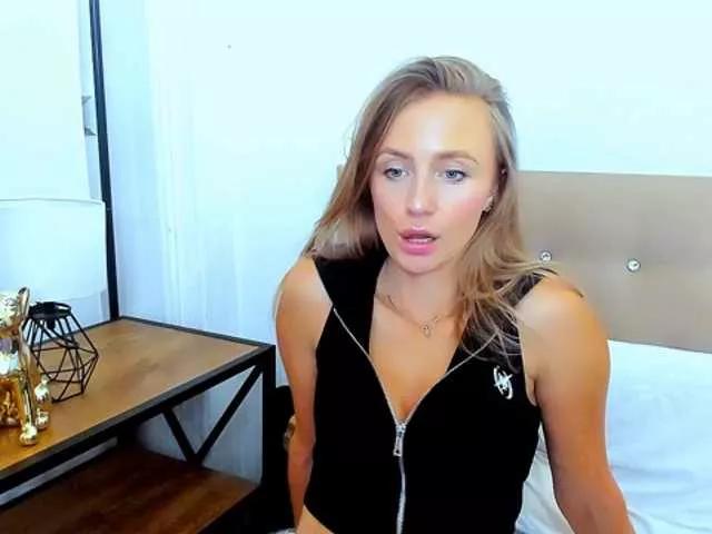 Offline Lenadate on BongaCams