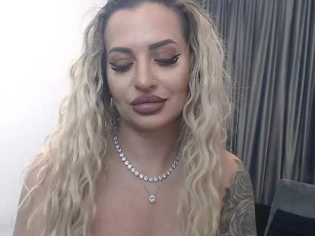 Offline lovelyblondyx on BongaCams