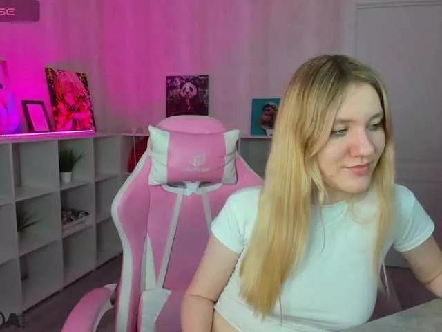 Offline Mariel-Brown on BongaCams