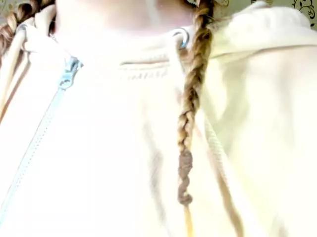 MelMooon on BongaCams 