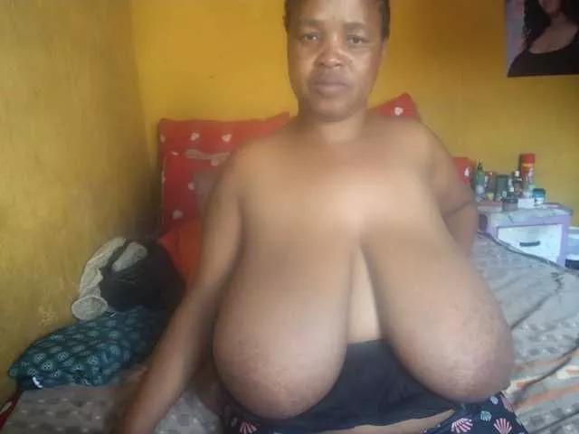 Melonboobs1
