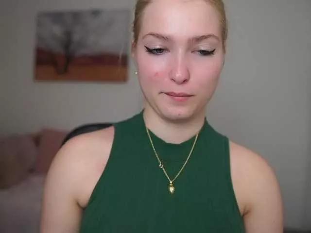 MiaaMelano