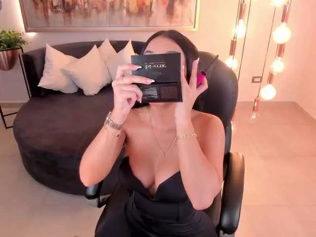 MileyCruz on BongaCams