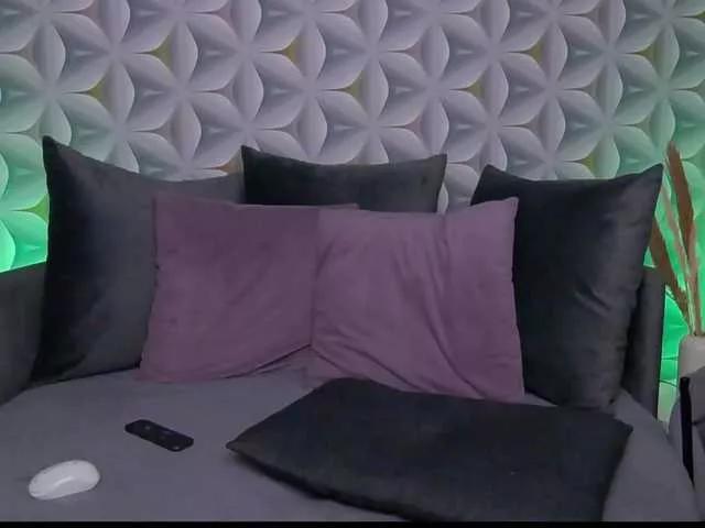 Offline Mina1992 on BongaCams