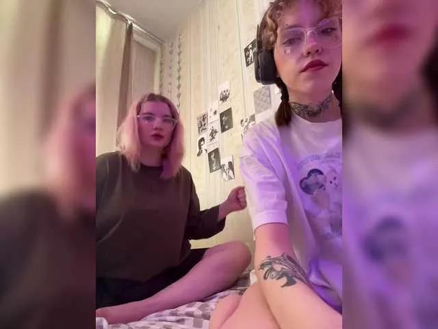 Molly-and-Ewa