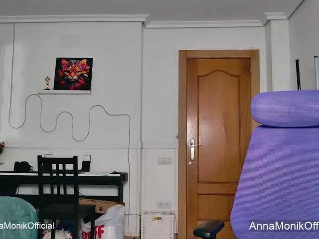 Offline MonikAnna on BongaCams