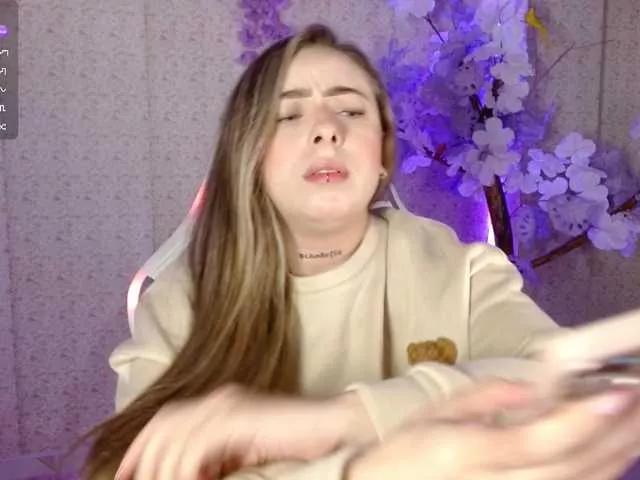 NaomiFox1