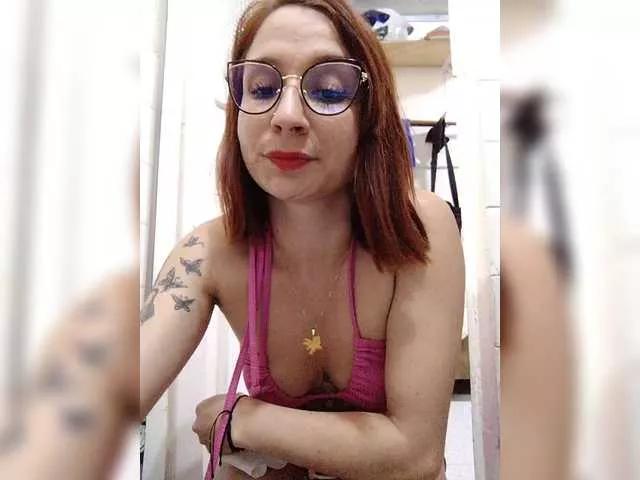 Paularios12 on BongaCams
