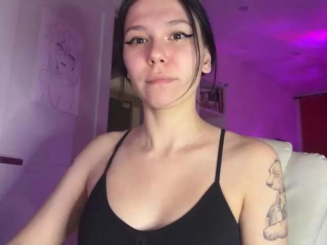 Offline PinkDolly18 on BongaCams