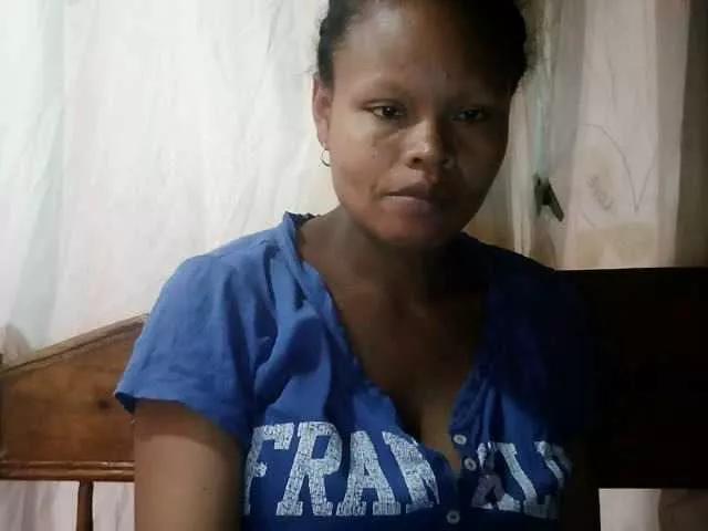 Offline Pussy01lips on BongaCams