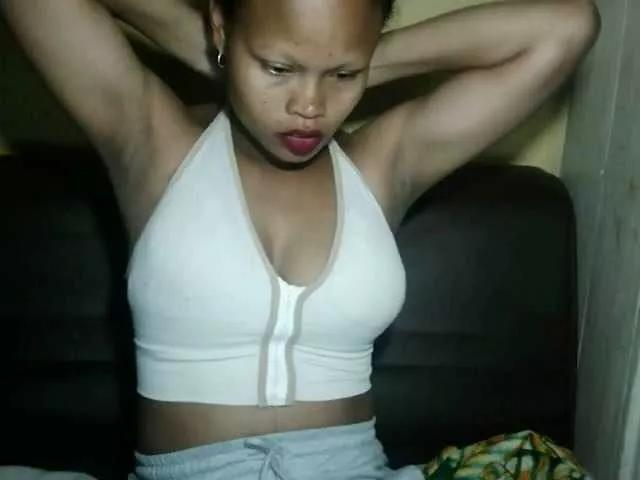 Offline Pussy01lips on BongaCams