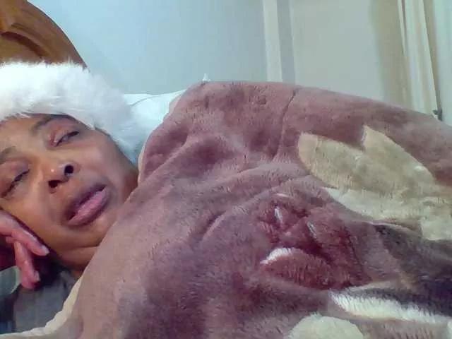 pussylips53 on BongaCams