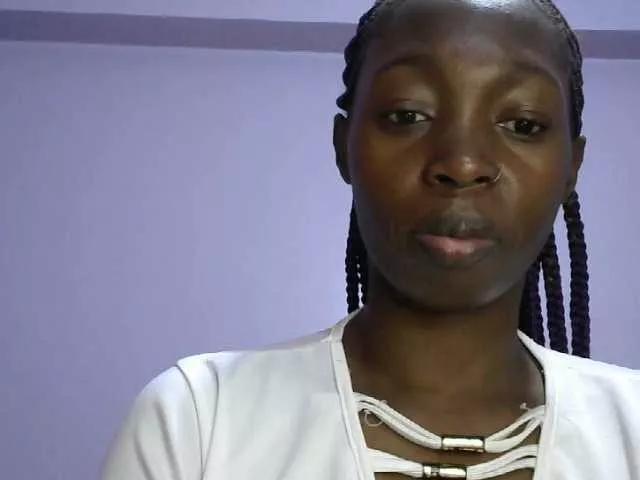 queen-innocent on BongaCams 