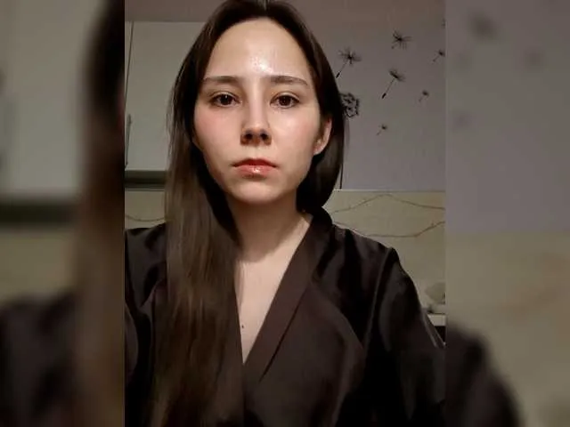 risarever from BongaCams