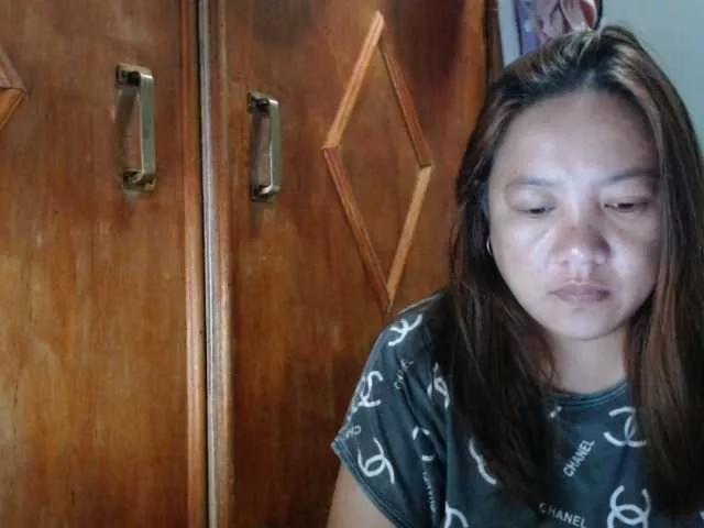 RoseSquirt on BongaCams