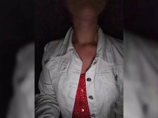 SexWifeLina on BongaCams