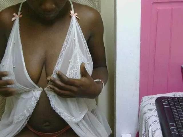 SexxyBarbie on BongaCams 