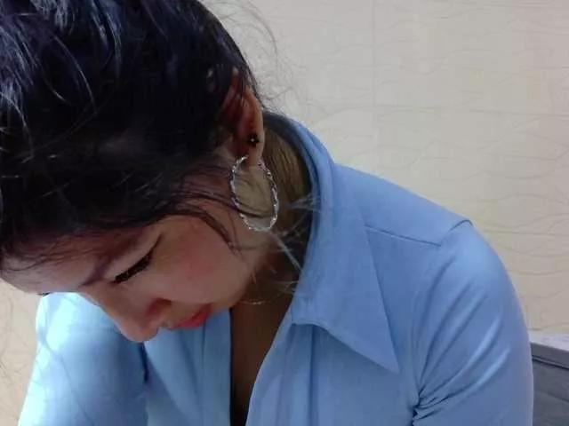 Offline sexyhellen69 on BongaCams