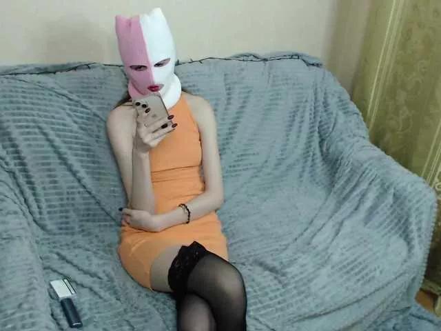 ShowMaskGoOn