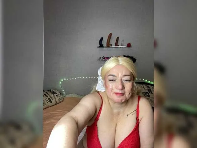 SVETIKBOMBOCHKA on BongaCams