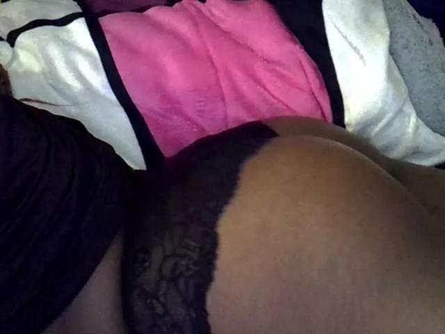 Sweetpie51 on BongaCams 
