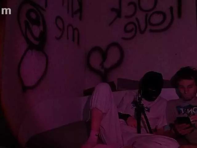 TwoSins from BongaCams