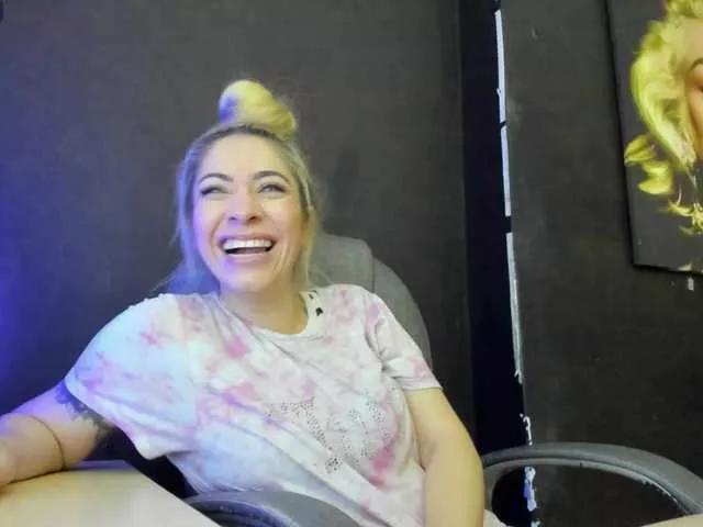 Freechat viktoria-davis on BongaCams