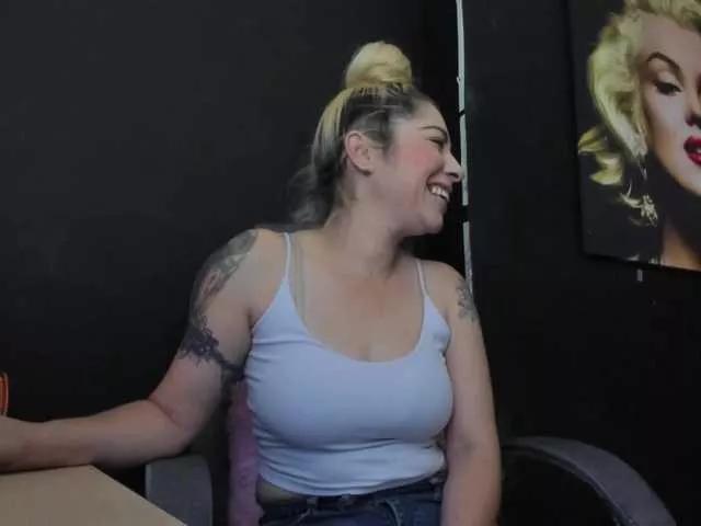 Freechat viktoria-davis on BongaCams