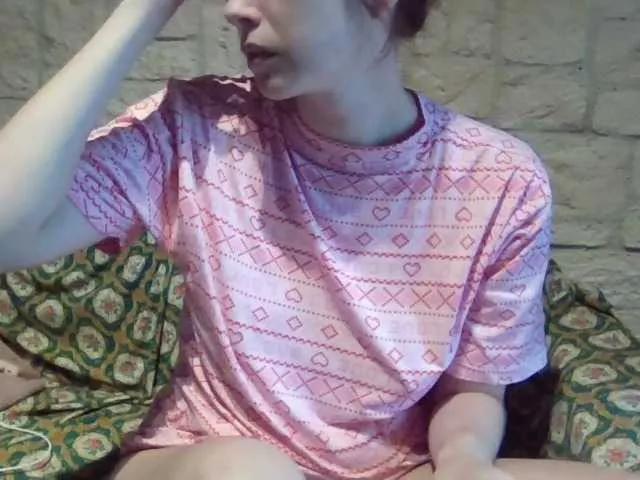 virginriverofficial on BongaCams
