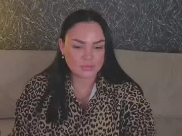 adele_crown from Chaturbate