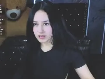 aleja05_b on Chaturbate