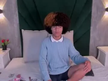 alixiis_etereo from Chaturbate