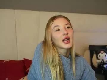 annie_f0x on Chaturbate