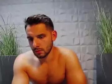 Freechat antoniovalentinidiamond on Chaturbate