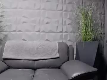 Freechat antoniovalentinidiamond on Chaturbate