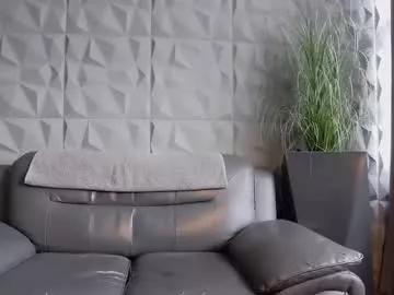 Freechat antoniovalentinidiamond on Chaturbate