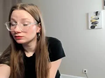 arianaabramek — "Hiiii , i hope u have a wonderful day GOAL: Wear a sexy top  [55 tokens remaining] #feet #bigass #bigboobs #anal #squirt