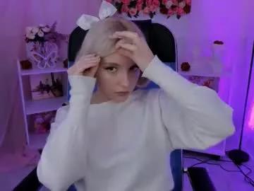 aurorawrenfield from Chaturbate