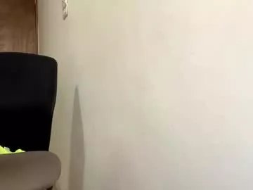 aw0052 on Chaturbate 