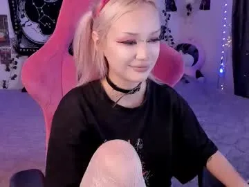 broodmommyy3 on Chaturbate