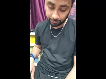 cute_lucky7080 on Chaturbate