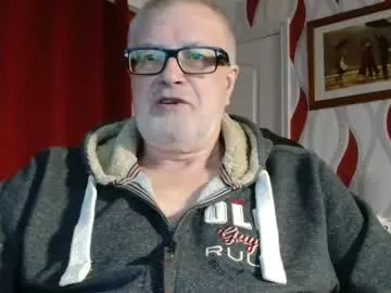 daddiescockforyou from Chaturbate