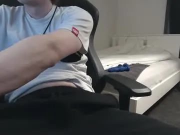 deanparkerx on Chaturbate