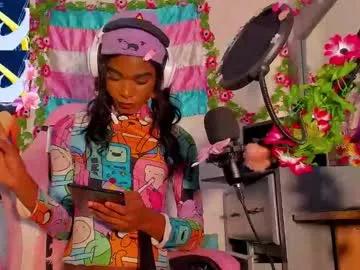 effy_marinn from Chaturbate