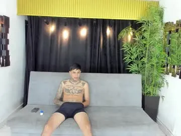 golden_girl_house on Chaturbate