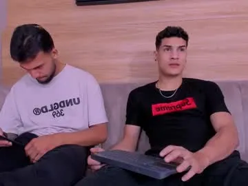 heteros_men from Chaturbate