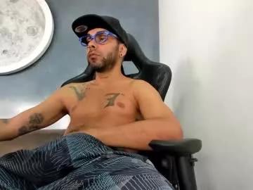 Freechat kevin_bronx on Chaturbate