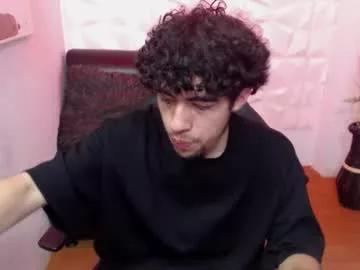 Freechat liil_boy on Chaturbate